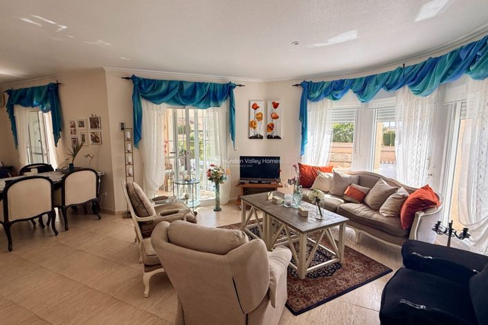 Image No.31-2 Bed Property for sale