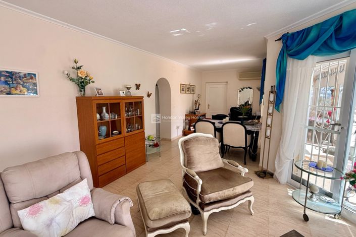 Image No.32-2 Bed Property for sale