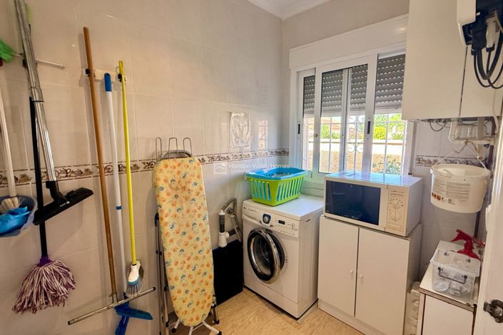 Image No.39-2 Bed Property for sale