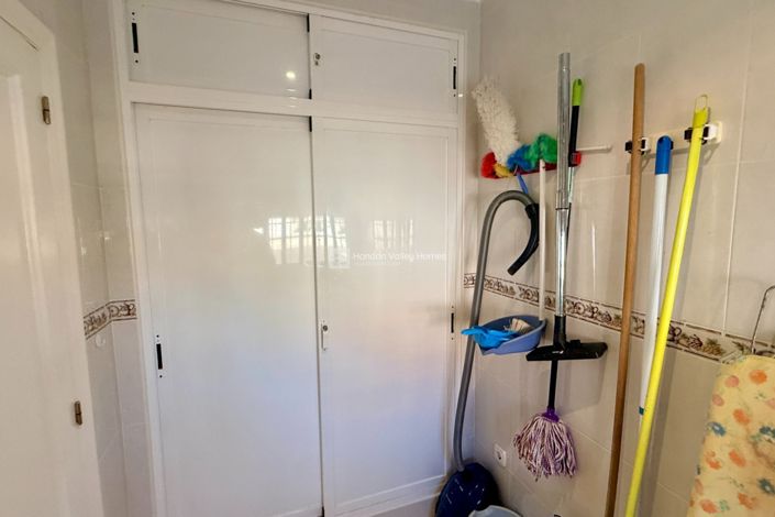 Image No.40-2 Bed Property for sale