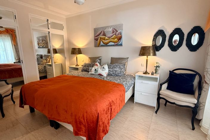 Image No.42-2 Bed Property for sale