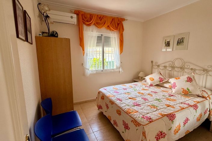 Image No.49-2 Bed Property for sale