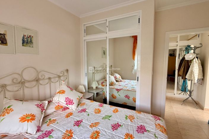 Image No.50-2 Bed Property for sale