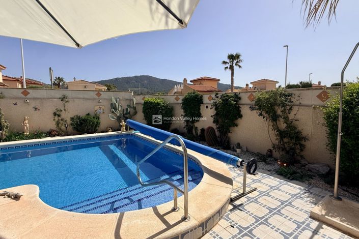 Image No.8-2 Bed Property for sale