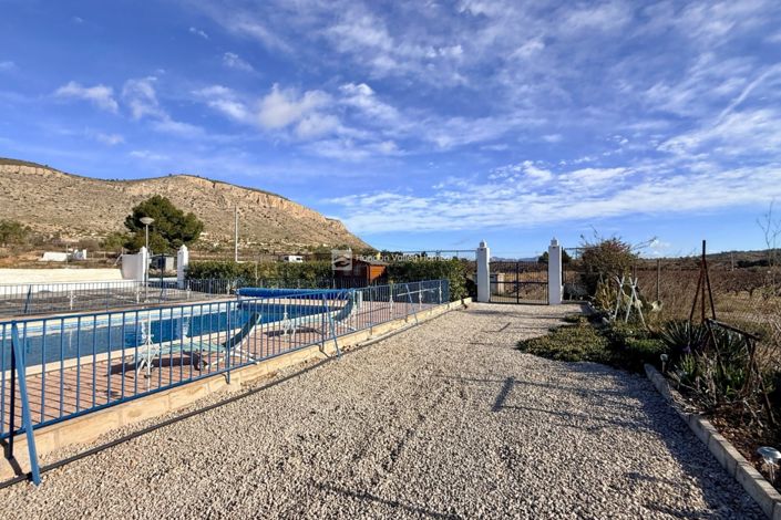Image No.19-3 Bed Villa for sale