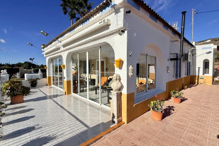 Image No.30-3 Bed Villa for sale