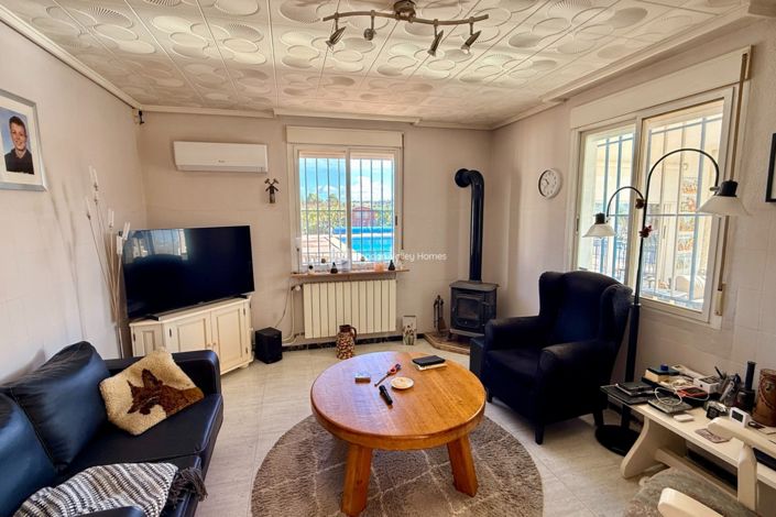 Image No.34-3 Bed Villa for sale