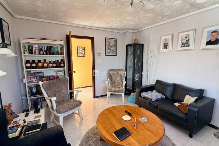 Image No.37-3 Bed Villa for sale