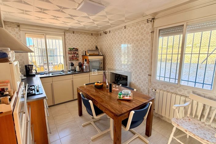 Image No.38-3 Bed Villa for sale