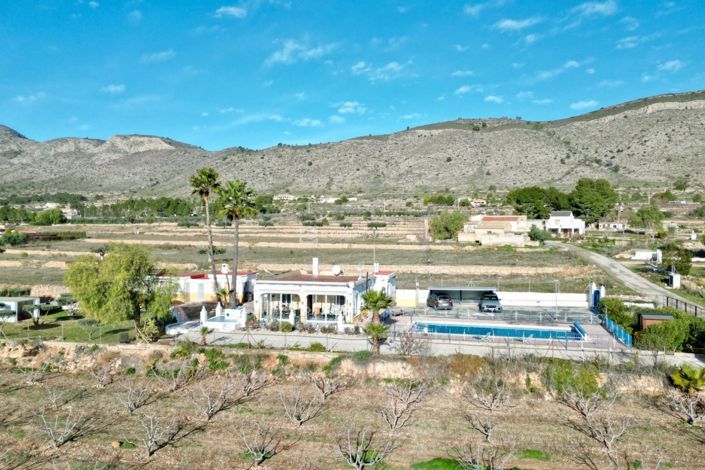 Image No.6-3 Bed Villa for sale