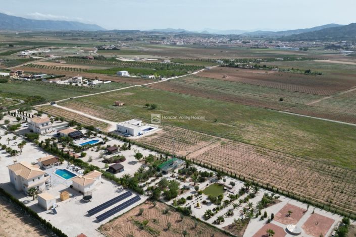 Image No.17-4 Bed Villa for sale