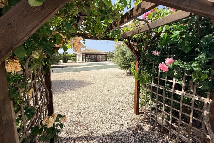 Image No.25-4 Bed Villa for sale