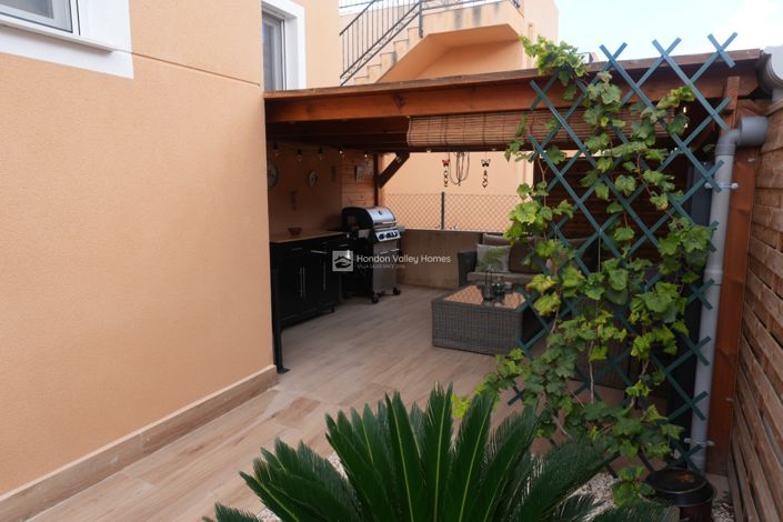 Image No.17-2 Bed Property for sale