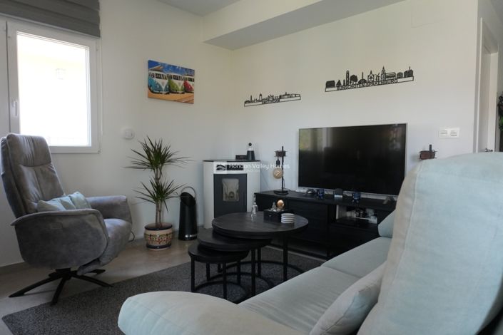 Image No.3-2 Bed Property for sale