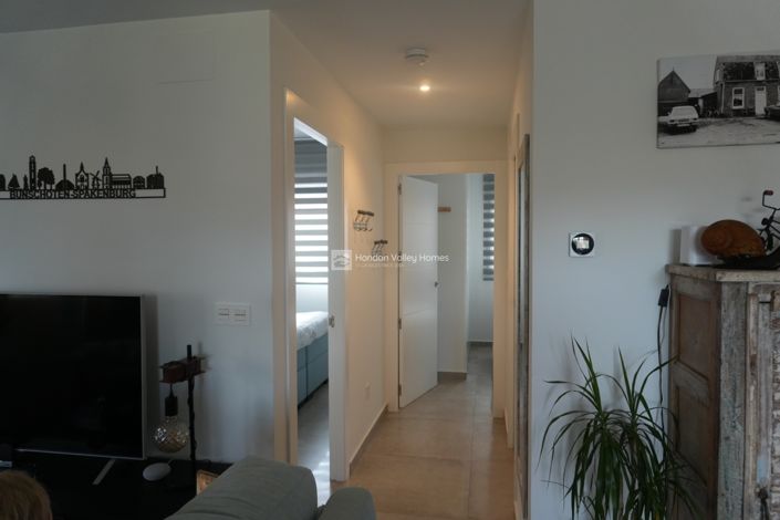 Image No.31-2 Bed Property for sale