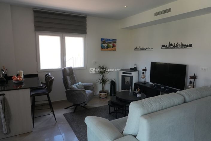 Image No.35-2 Bed Property for sale