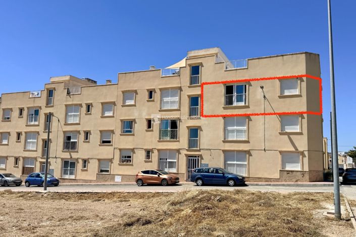 Image No.3-2 Bed Property for sale