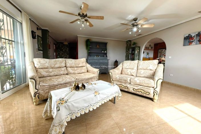 Image No.38-4 Bed Property for sale