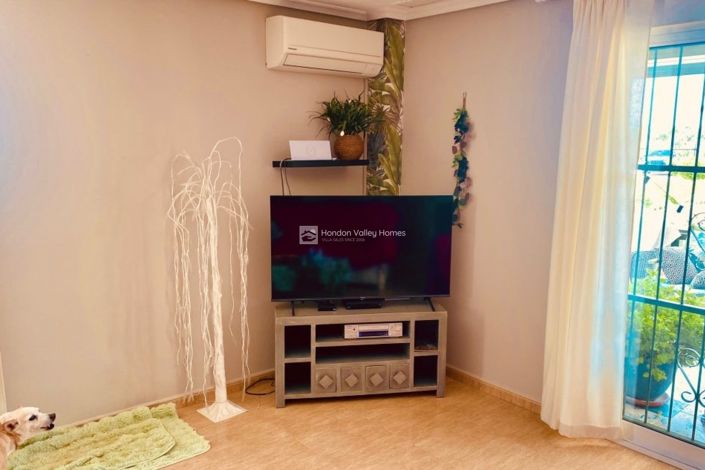 Image No.41-4 Bed Property for sale
