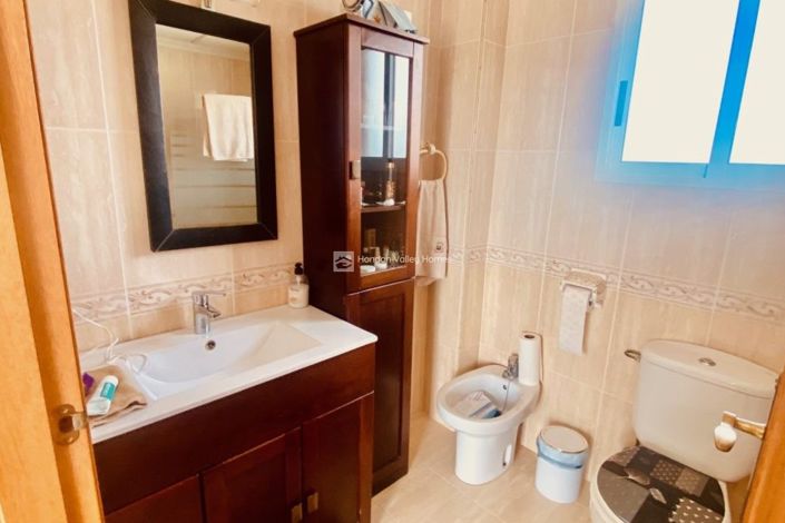 Image No.48-4 Bed Property for sale