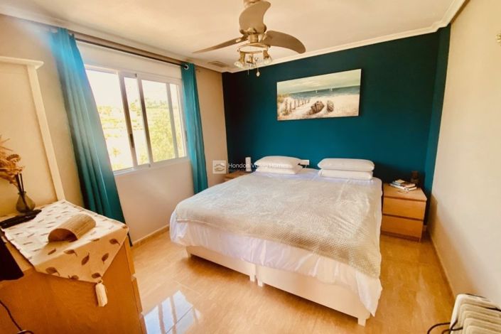 Image No.50-4 Bed Property for sale