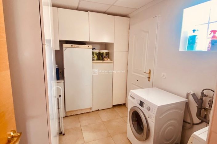 Image No.31-4 Bed Property for sale