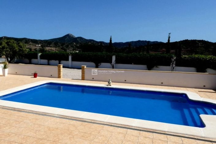 Image No.5-4 Bed Property for sale
