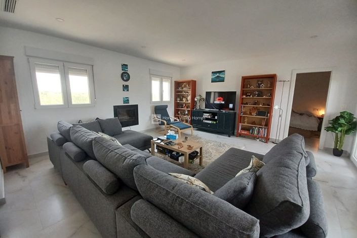 Image No.20-6 Bed Villa for sale
