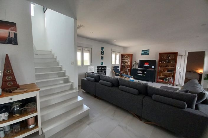 Image No.26-6 Bed Villa for sale