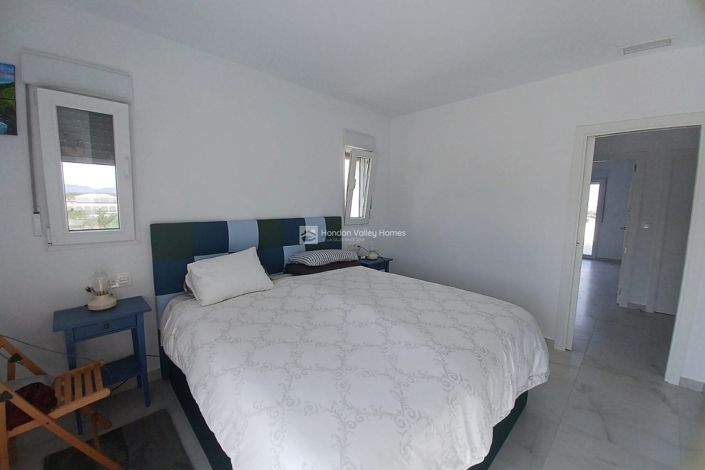 Image No.27-6 Bed Villa for sale