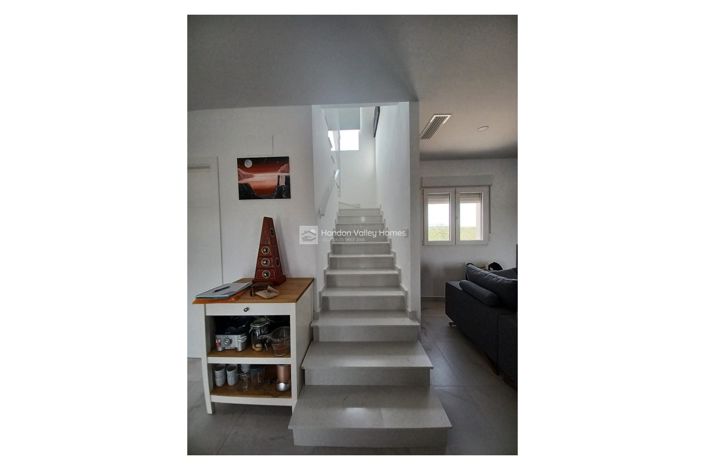 Image No.37-6 Bed Villa for sale