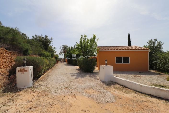 Image No.17-5 Bed Property for sale