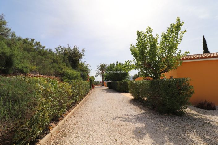 Image No.18-5 Bed Property for sale