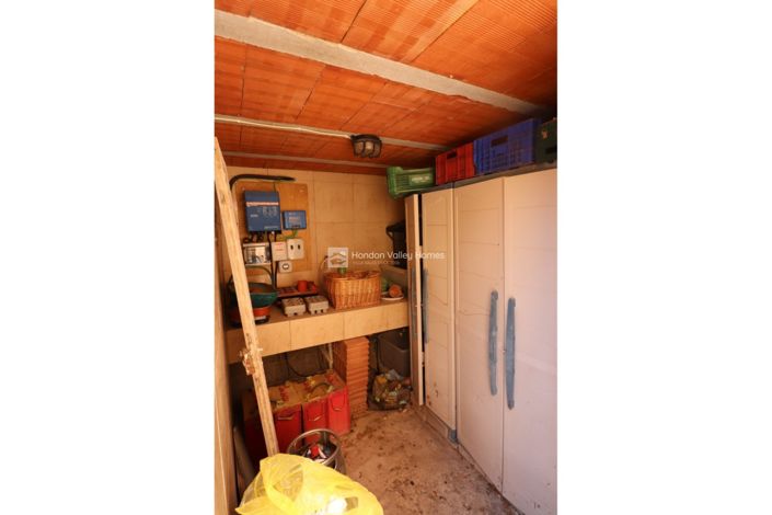Image No.20-5 Bed Property for sale