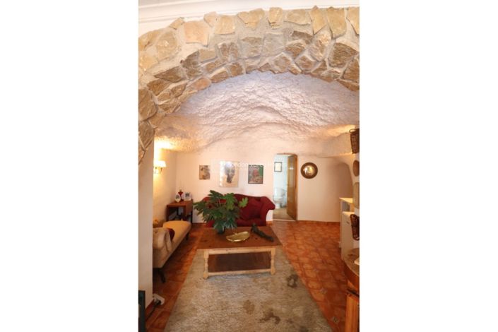 Image No.45-5 Bed Property for sale
