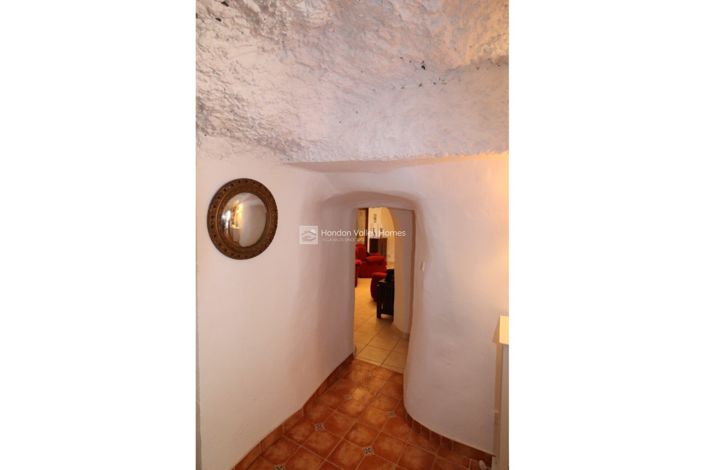 Image No.48-5 Bed Property for sale