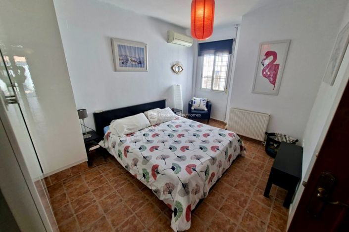 Image No.23-5 Bed Property for sale