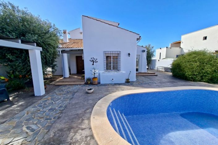 Image No.7-5 Bed Property for sale