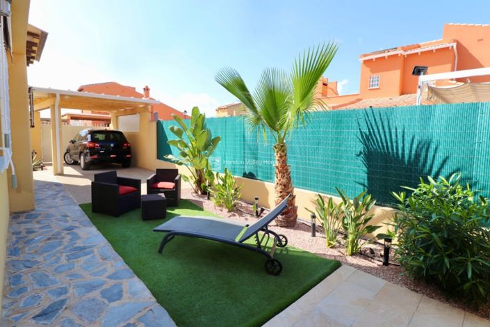 Image No.18-3 Bed Property for sale
