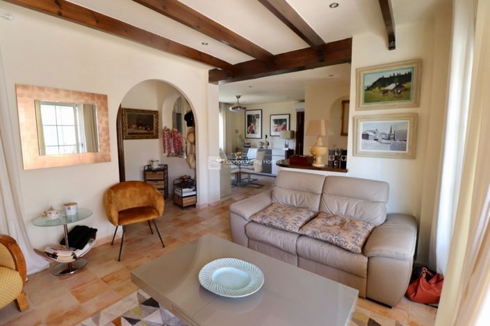 Image No.21-3 Bed Property for sale