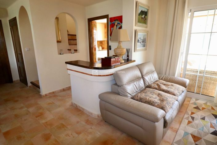 Image No.23-3 Bed Property for sale