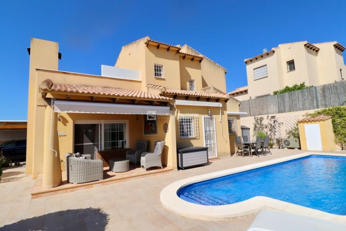 Image No.3-3 Bed Property for sale