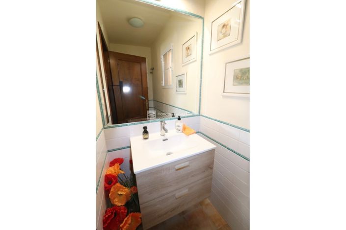 Image No.32-3 Bed Property for sale