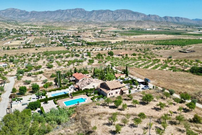 Image No.14-4 Bed Villa for sale