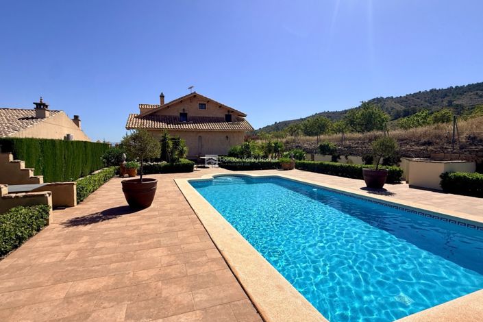 Image No.9-4 Bed Villa for sale
