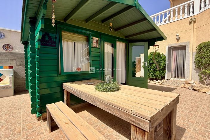 Image No.29-7 Bed Property for sale