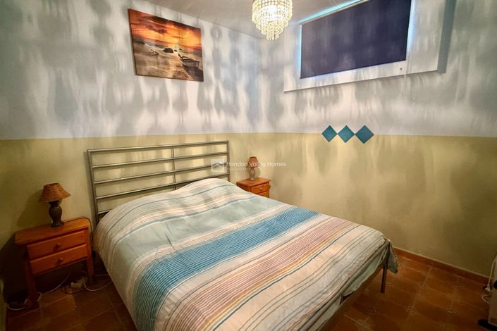 Image No.51-7 Bed Property for sale