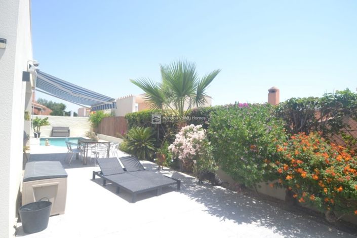 Image No.15-4 Bed Property for sale
