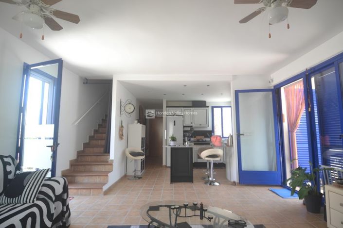 Image No.16-4 Bed Property for sale