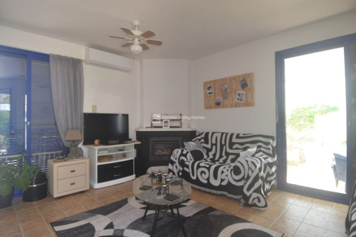 Image No.20-4 Bed Property for sale